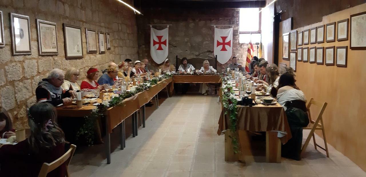 Castillo De Grisel Buitenkant foto